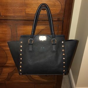 Black Purse